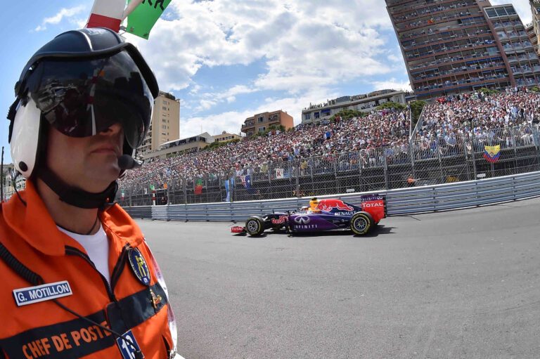 circuit-voiture-lumineux-une-experience-de-course-epoustouflante