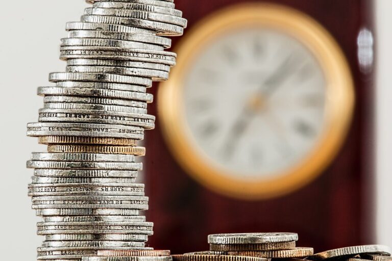 comment-gagner-3000-euros-par-mois-les-strategies-infaillibles-pour-atteindre-vos-objectifs-financiers